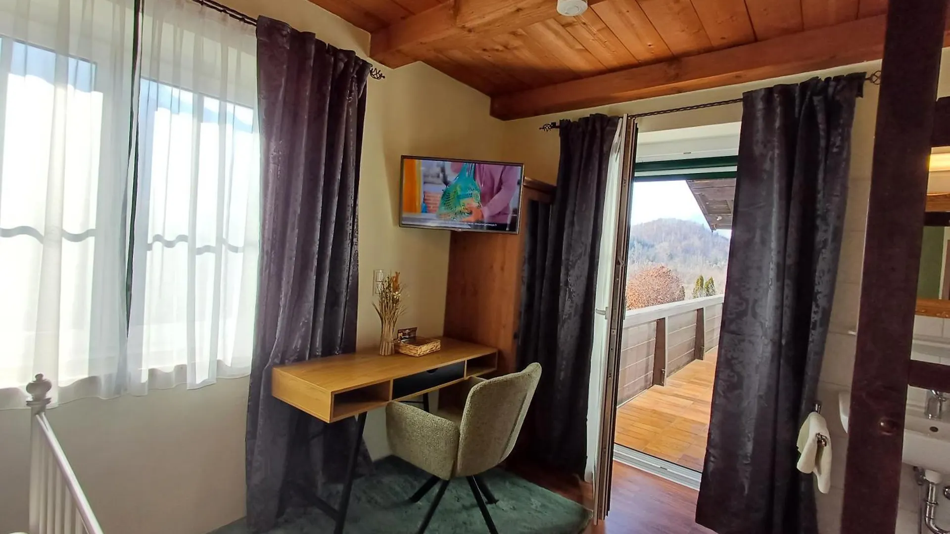 Haus Am Moos Bed & Breakfast Salzburg Austria