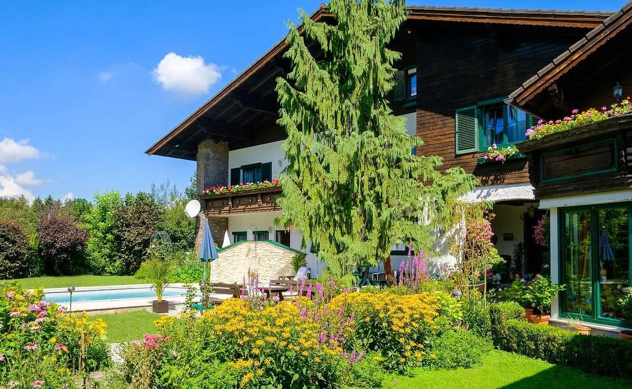 Haus Am Moos Bed & Breakfast Salzburg Austria
